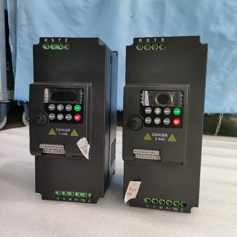Vfd 0.75Kw Mini Inverter - Single Phase 0.75KW VFD Inverter 220V