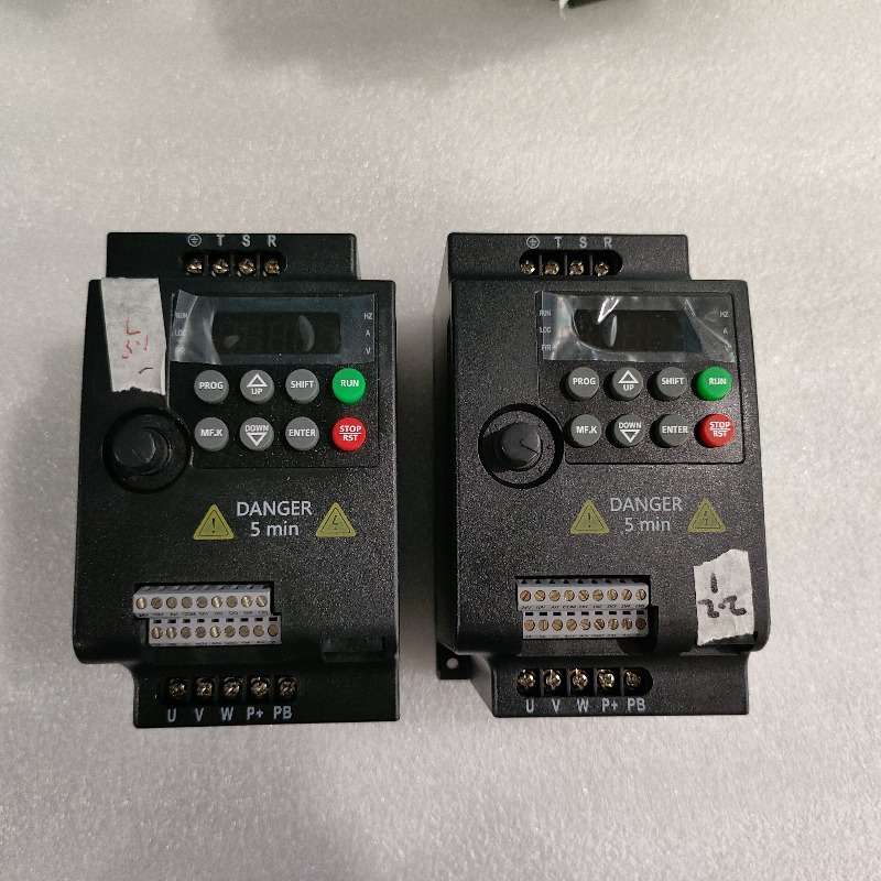 Single Phase 0.75KW VFD Invert - đánh giá và giá Vfd 0.75Kw Mini Inverter